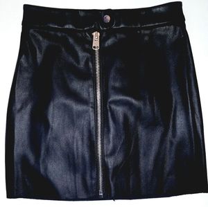 Express 00 zip down faux leather skirt black